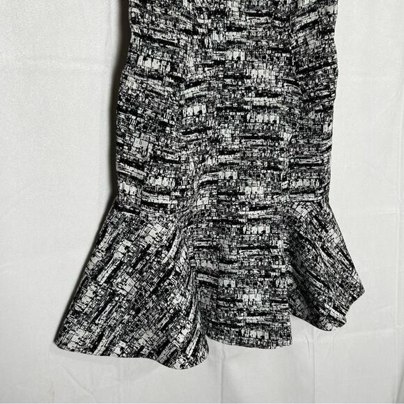 Diane Von Furstenberg Jaelyn Black & White Sleeveless Flutter Mini Dress 2 - Picture 4 of 9